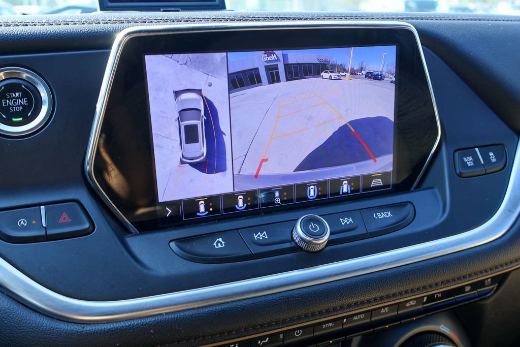 Used 2020 Chevrolet Blazer Premier w/ Driver Confidence II Package image 4