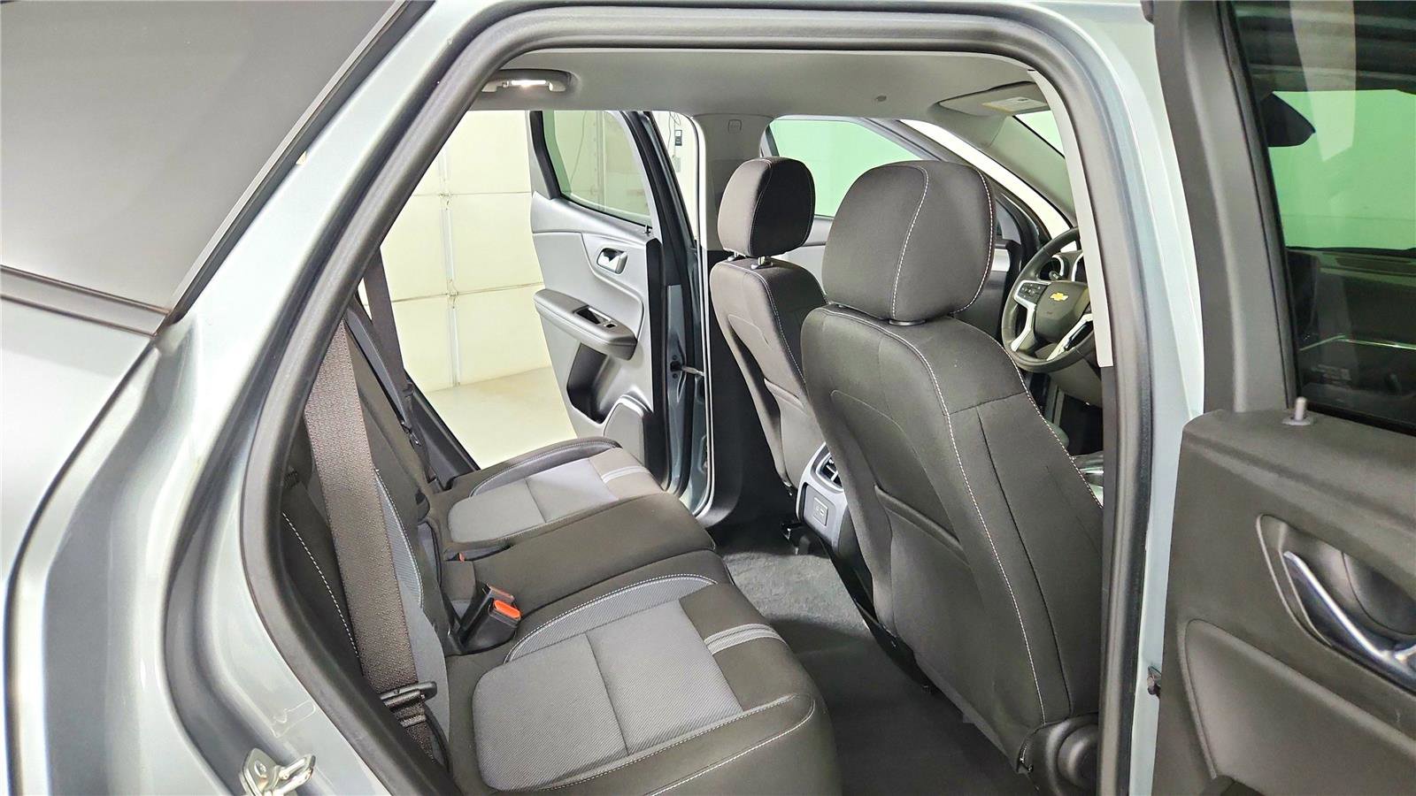 Used 2024 Chevrolet Blazer LT image 33