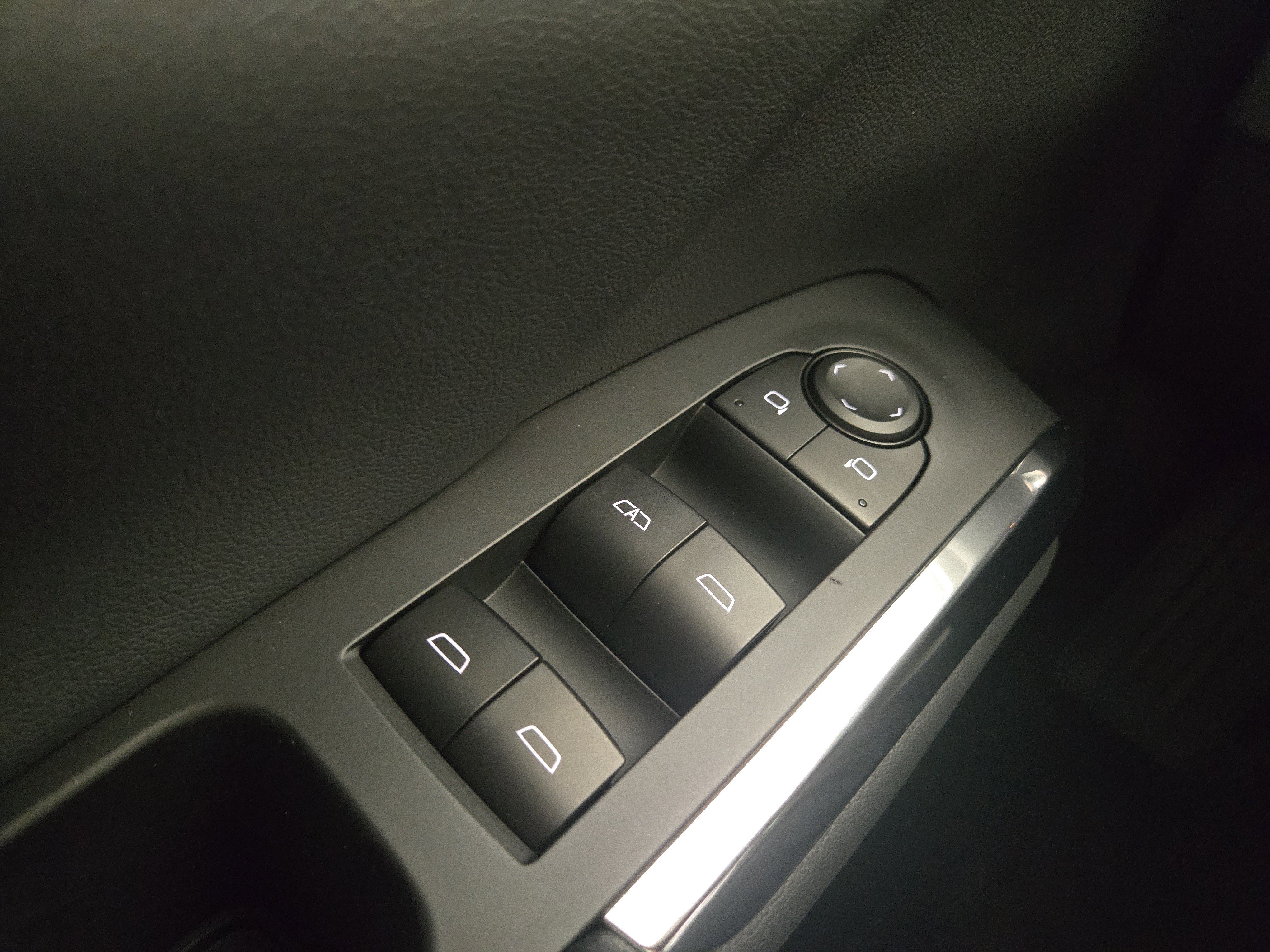 Certified 2025 Chevrolet Traverse Z71 image 31