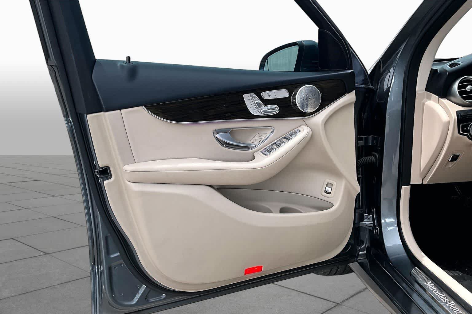 Certified 2020 Mercedes-Benz GLC 300 image 22