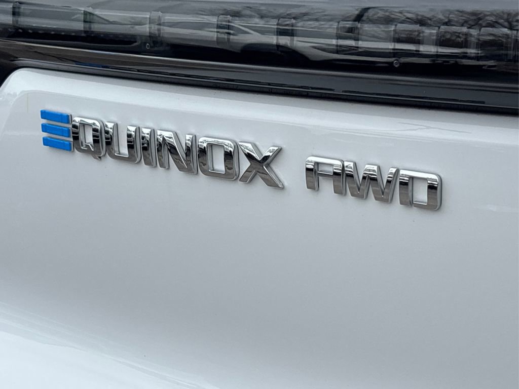 Used 2025 Chevrolet Equinox EV LT w/ Convenience Package II image 14