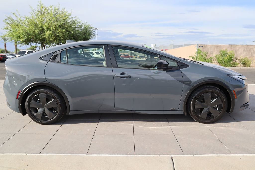 Certified 2025 Toyota Prius LE image 4