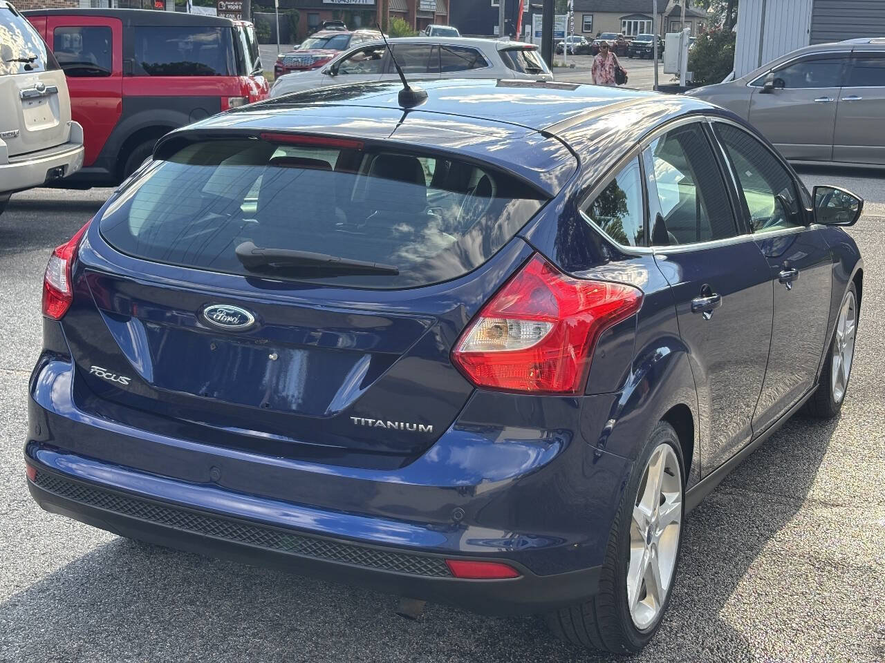Used 2012 Ford Focus Titanium FWD image 5