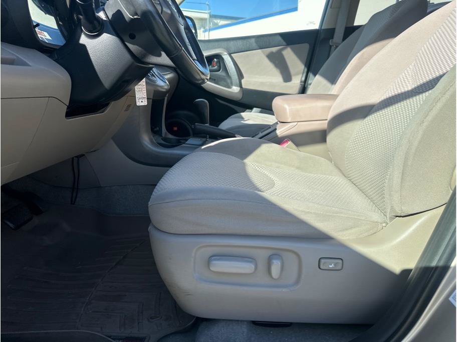 Used 2007 Toyota RAV4 Limited FWD image 14
