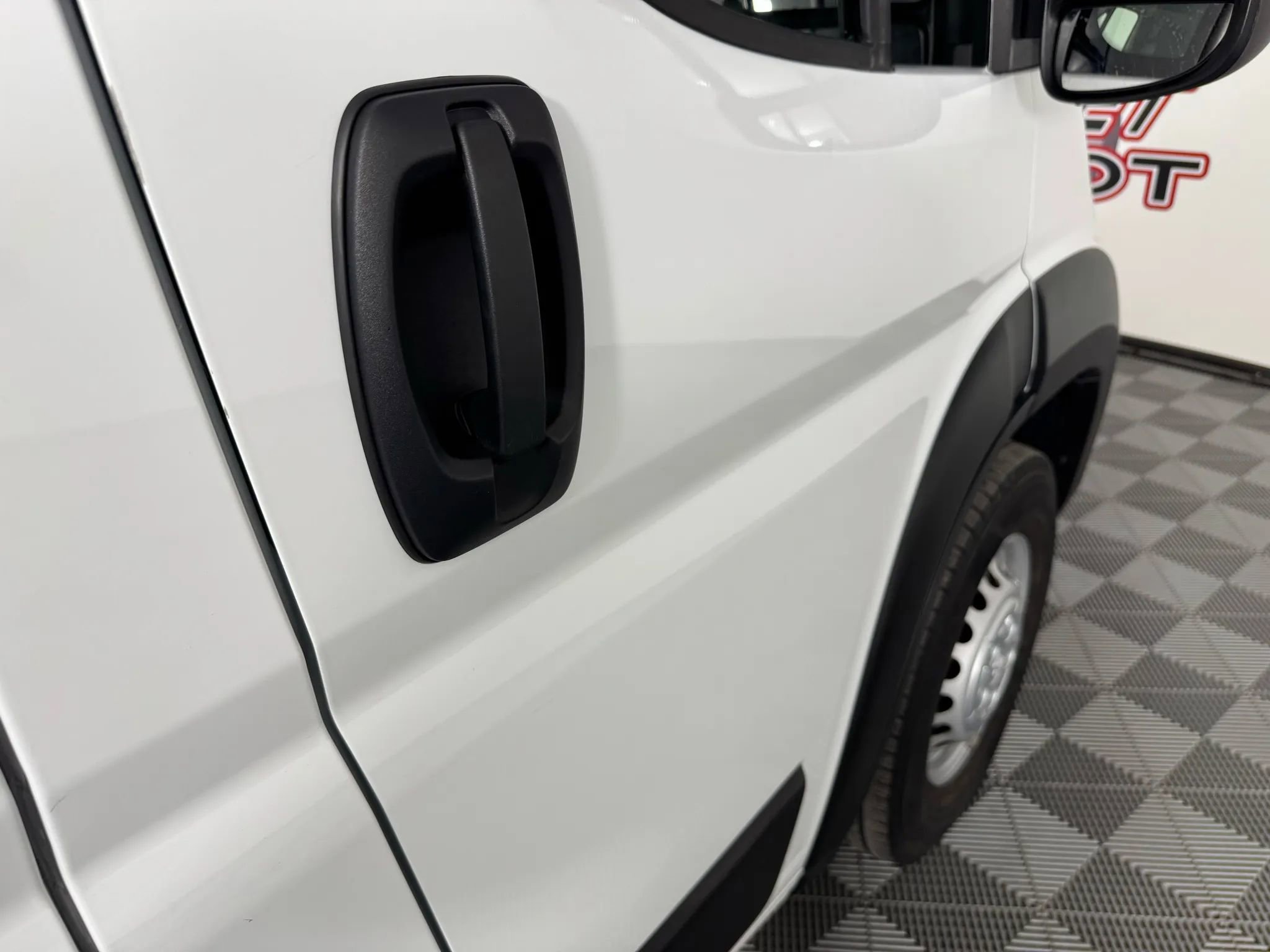 Used 2025 RAM ProMaster 3500 w/ Convenience Group image 29