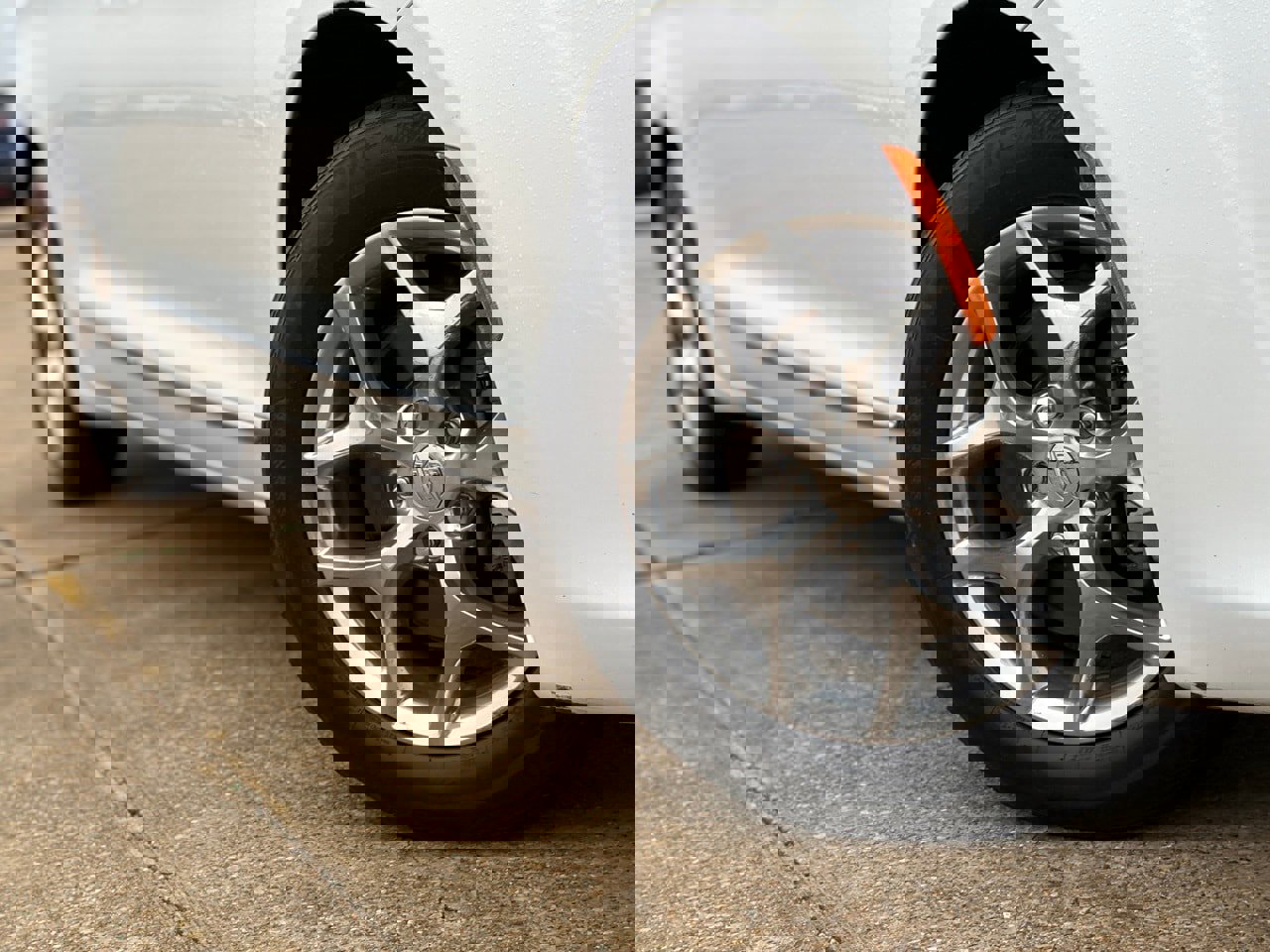 Used 2018 Chrysler Pacifica Limited image 9