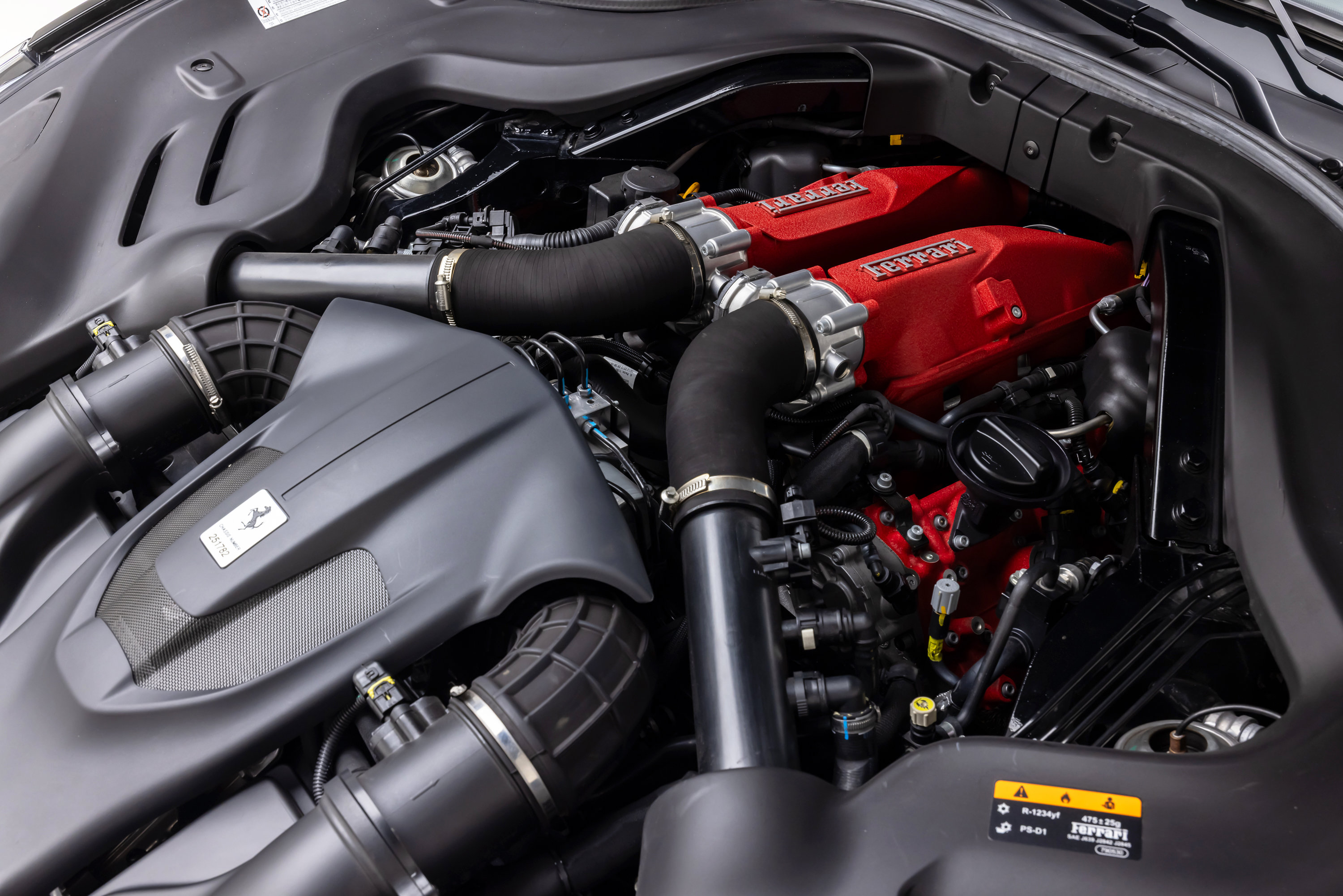 Used 2020 Ferrari Portofino RWD image 28