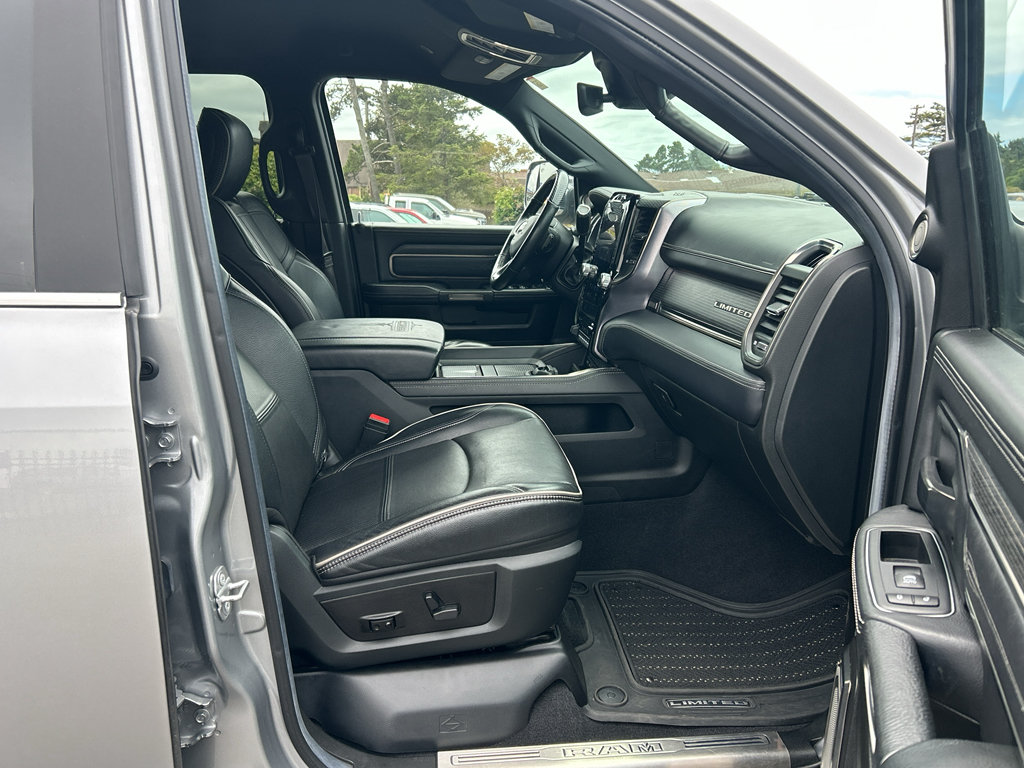 Used 2019 RAM 3500 Limited AWD/4WD image 33
