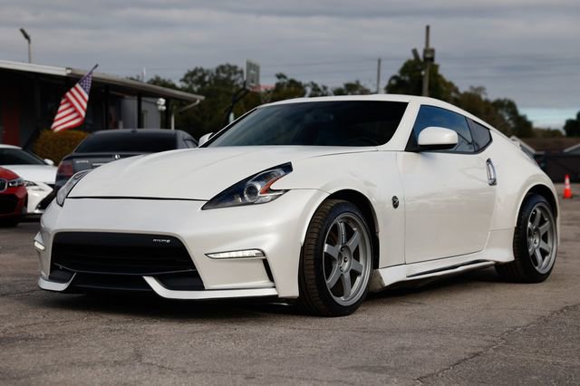 Used 2020 Nissan 370Z NISMO image 4