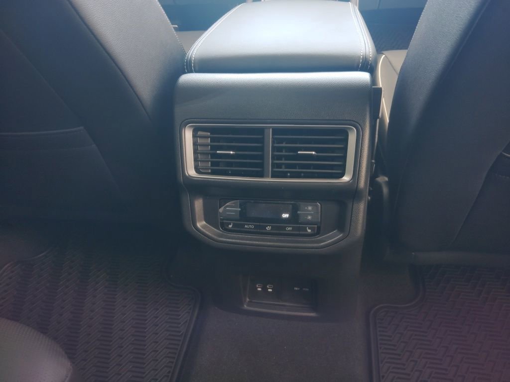 New 2026 Volkswagen Atlas SEL Premium R-Line image 19