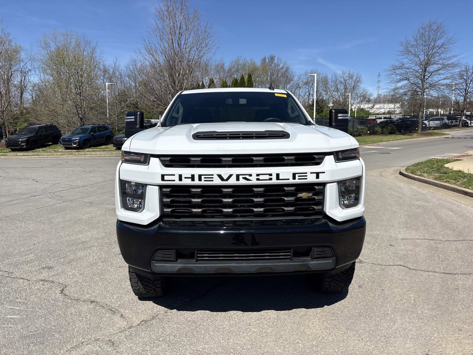 Used 2020 Chevrolet Silverado 2500 Custom w/ Custom Value Package image 2