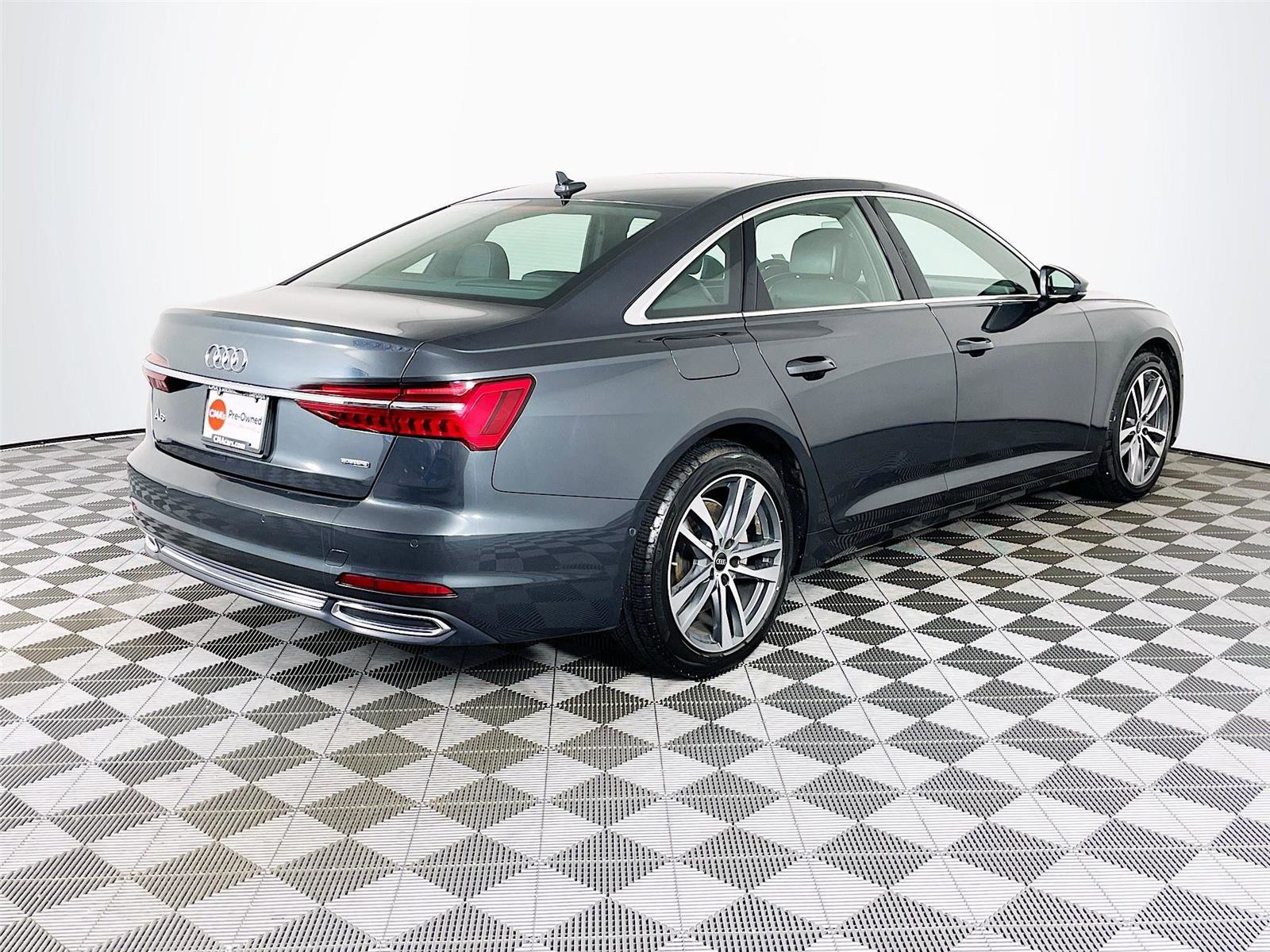Used 2023 Audi A6 Premium image 9