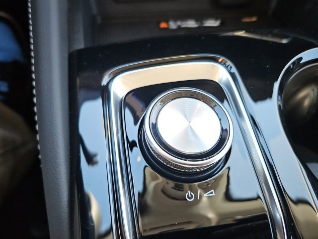 New 2025 Buick Envision Sport Touring image 38