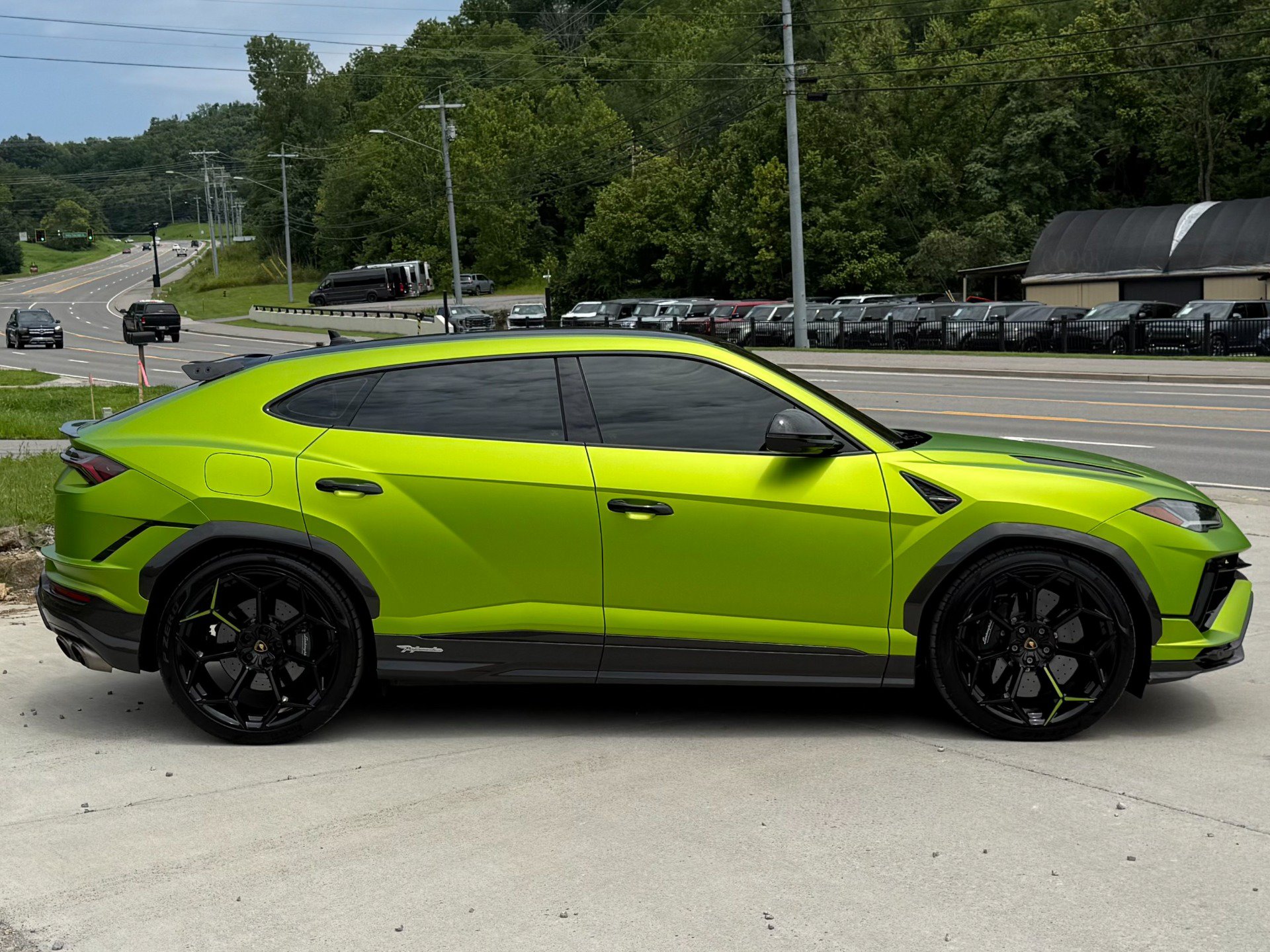 Used 2023 Lamborghini Urus Performante AWD/4WD image 7