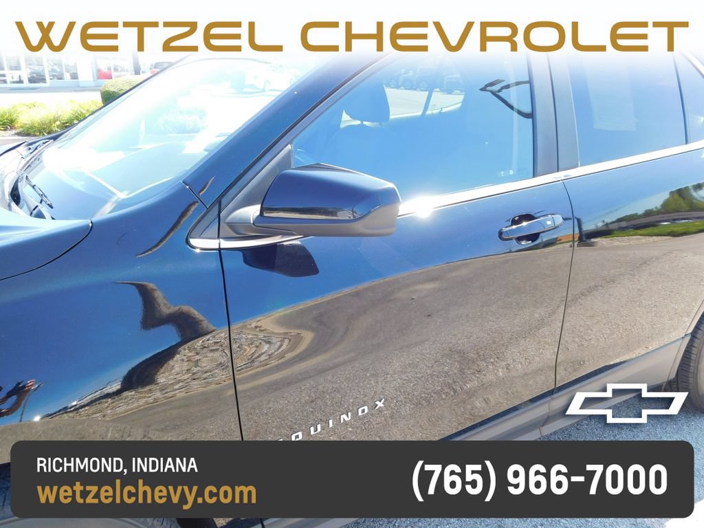 Used 2022 Chevrolet Equinox LT w/ Driver Convenience Package AWD/4WD image 11