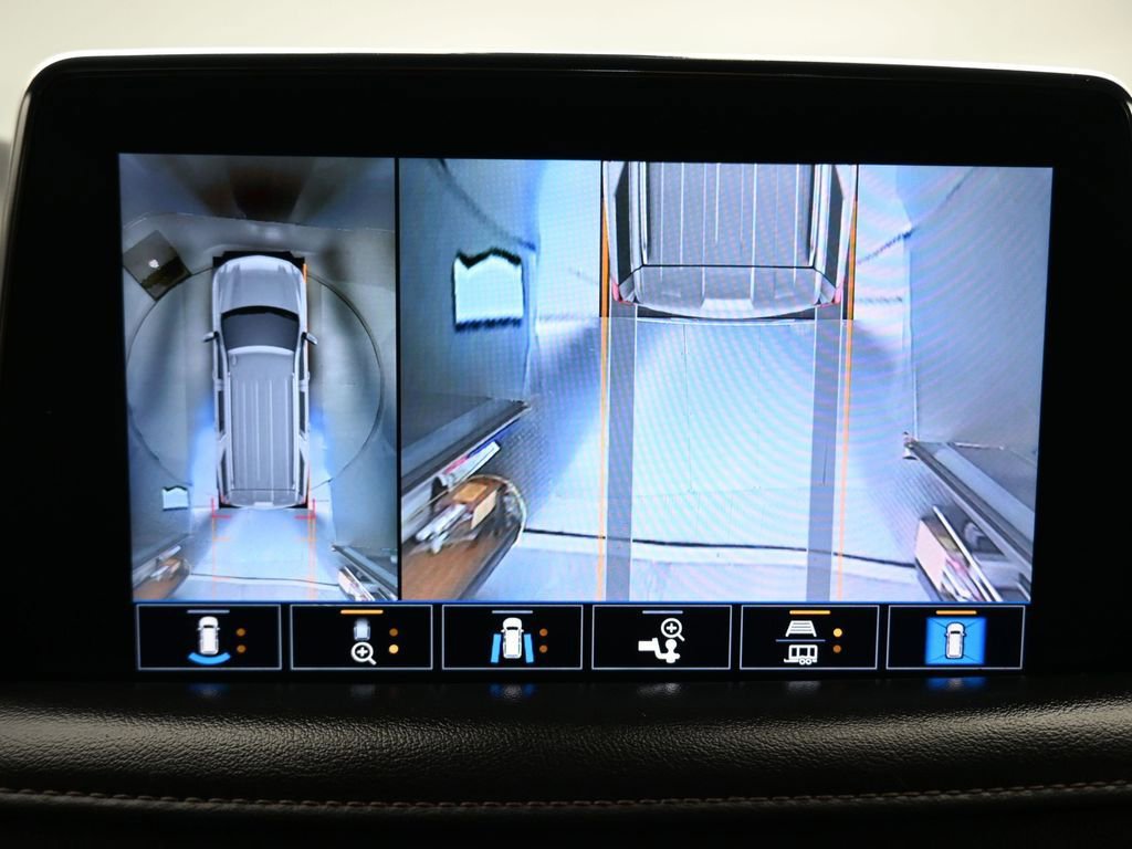 Used 2021 Chevrolet Suburban High Country image 22