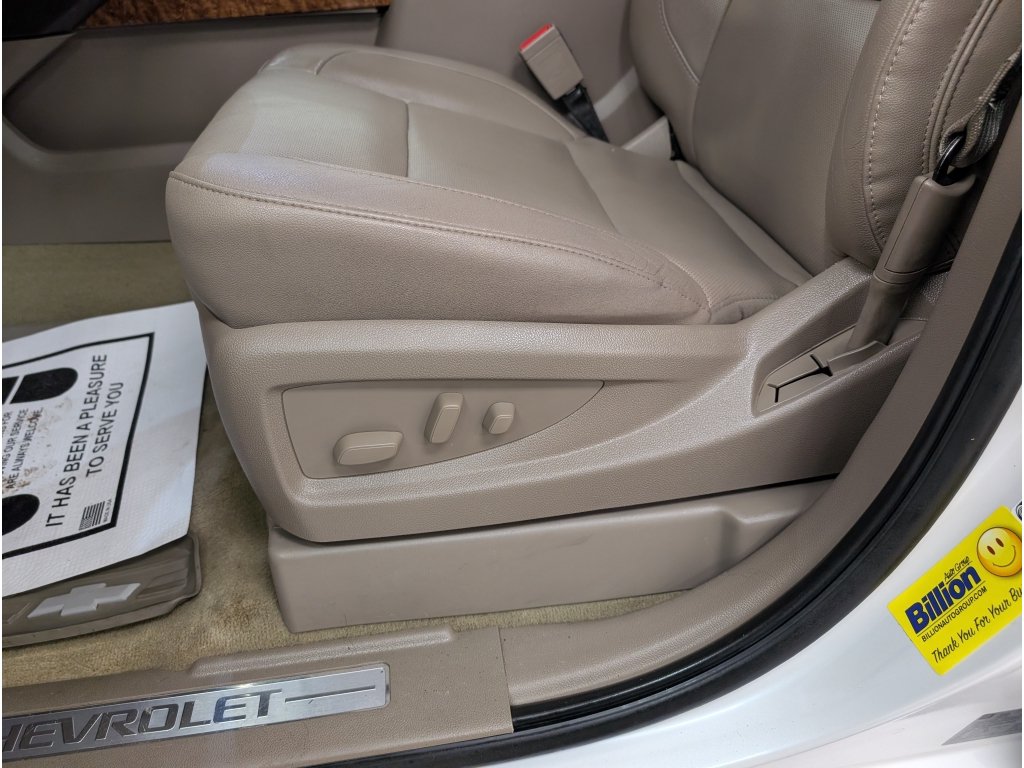Used 2016 Chevrolet Suburban LTZ AWD/4WD image 8