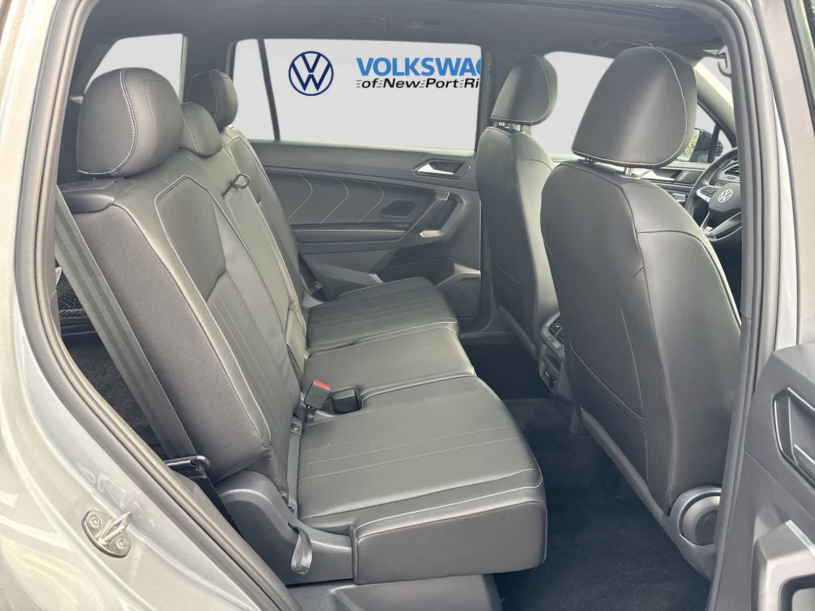 Used 2023 Volkswagen Tiguan SE R-Line FWD image 27