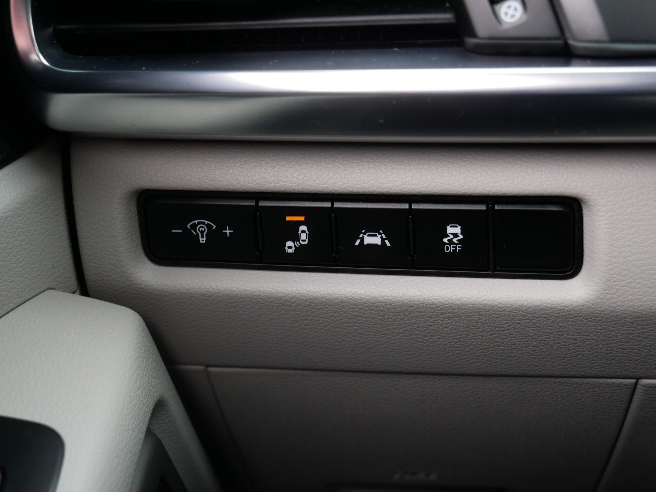 Certified 2022 Kia Telluride S image 26