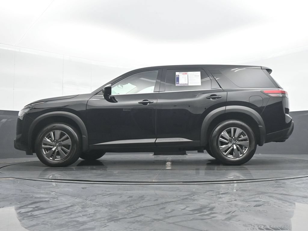 Used 2025 Nissan Pathfinder S AWD/4WD image 27