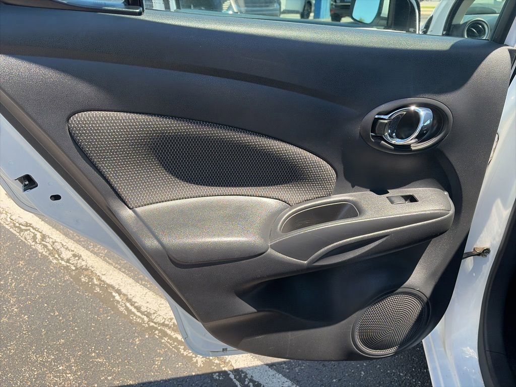 Used 2016 Nissan Versa SV FWD image 19