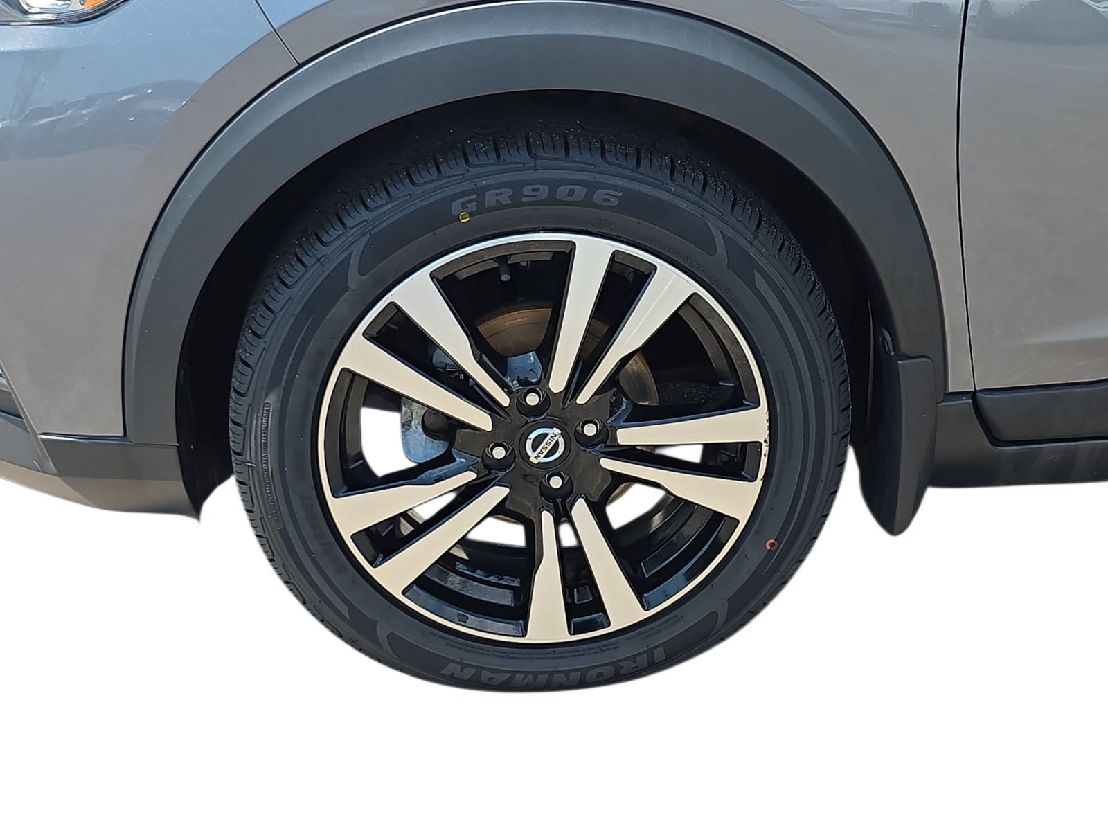 Used 2020 Nissan Kicks SR w/ SR Premium Package FWD image 26