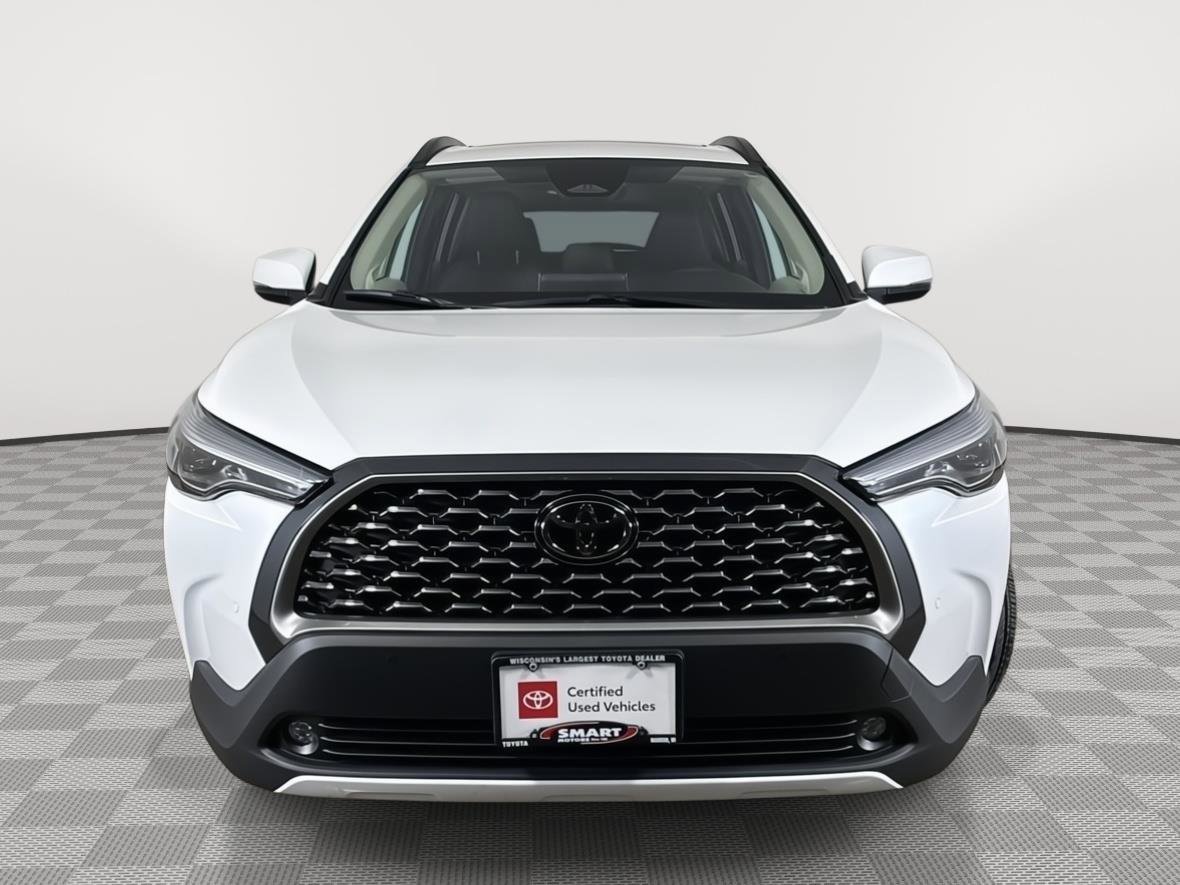 Used 2023 Toyota Corolla Cross XLE w/ Convenience Package image 17