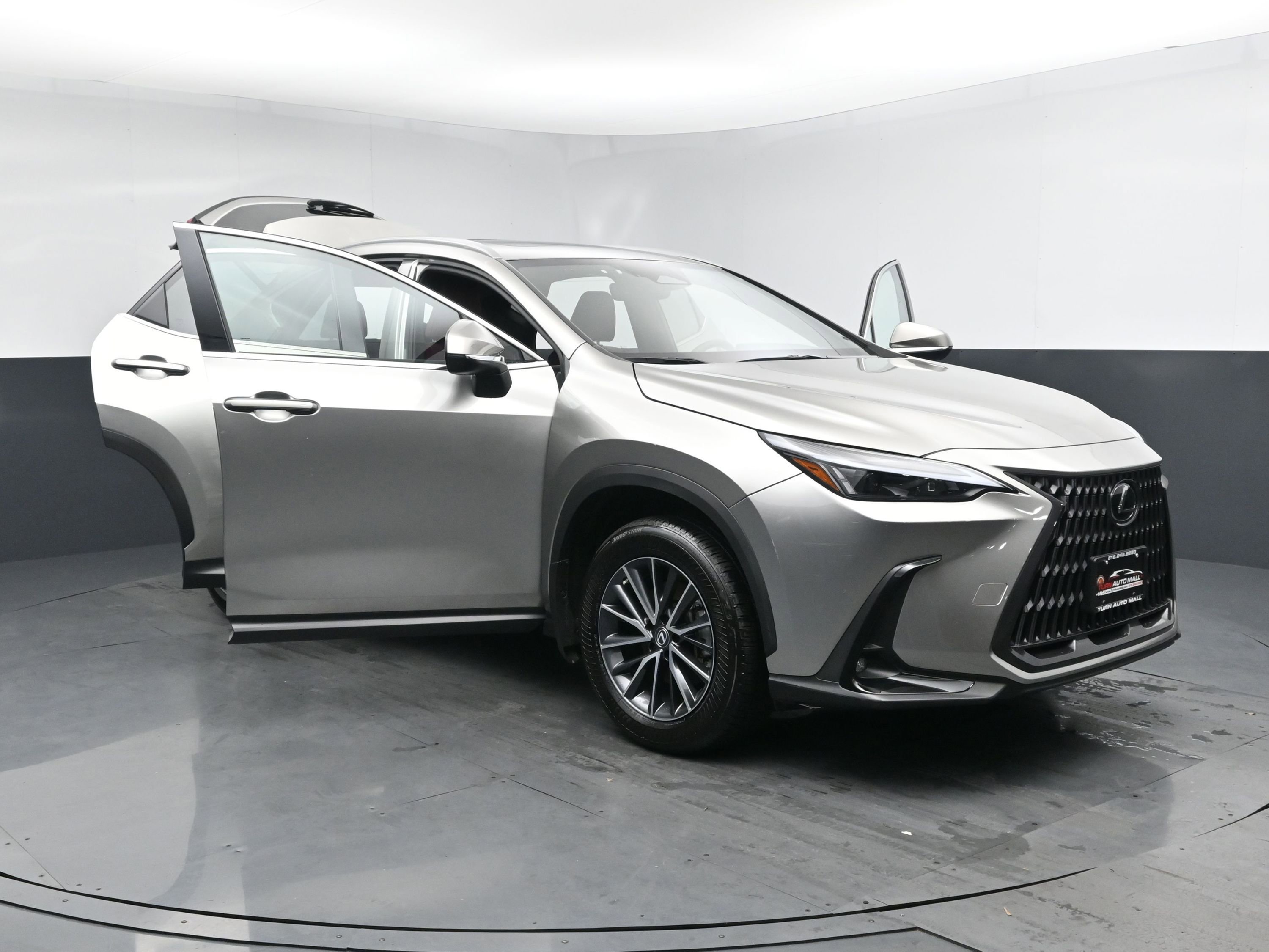 Used 2022 Lexus NX 350h AWD w/ Towing Package (2000 Lbs) image 31