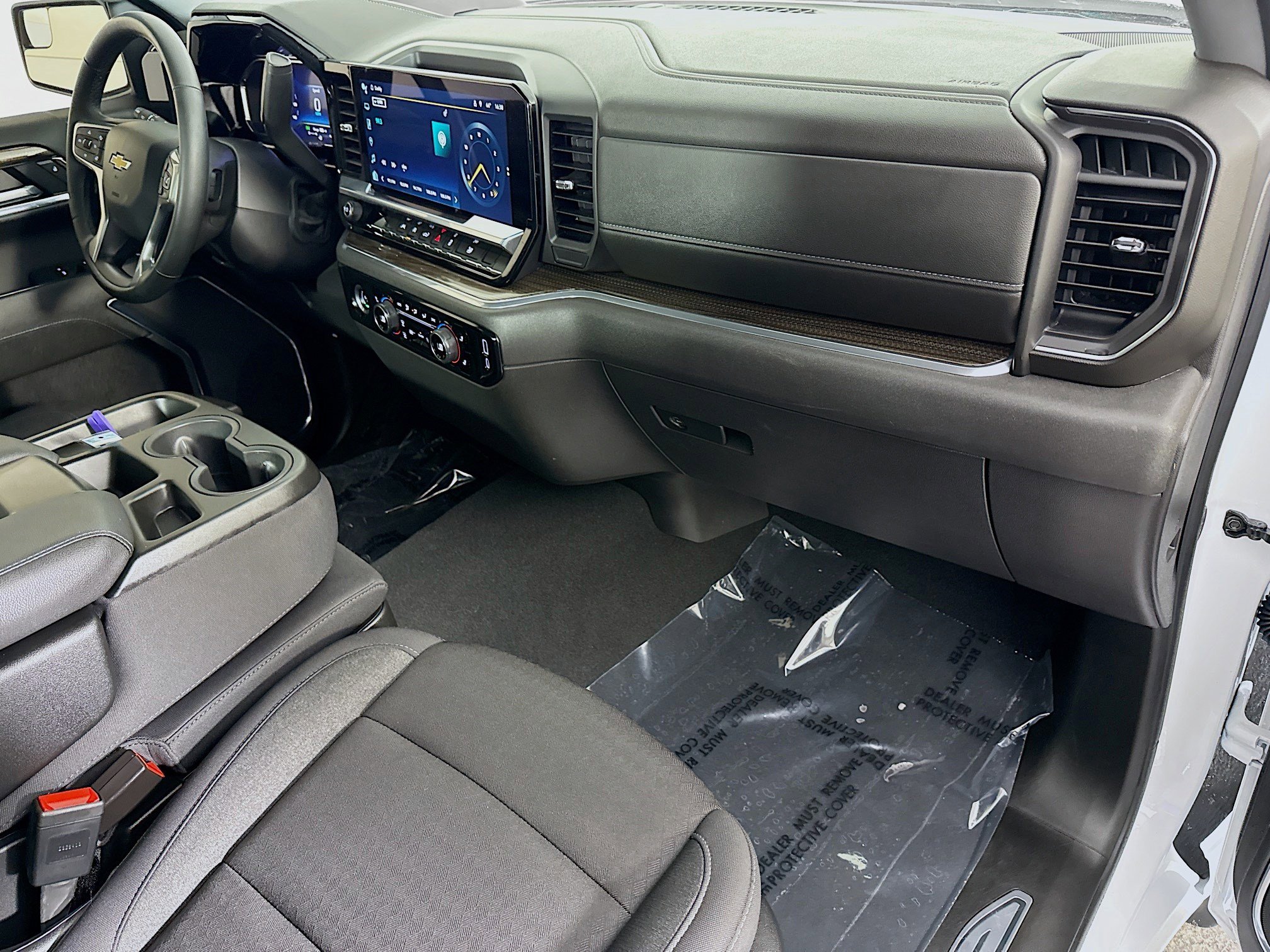 Used 2024 Chevrolet Silverado 1500 LT AWD/4WD image 29