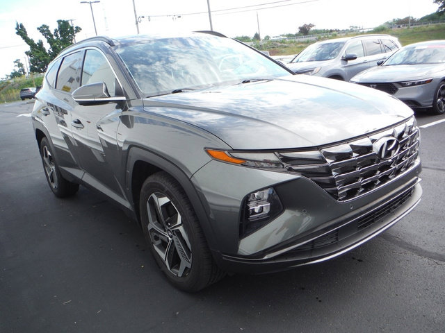 Used 2023 Hyundai Tucson Limited w/ Cargo Package AWD/4WD image 6