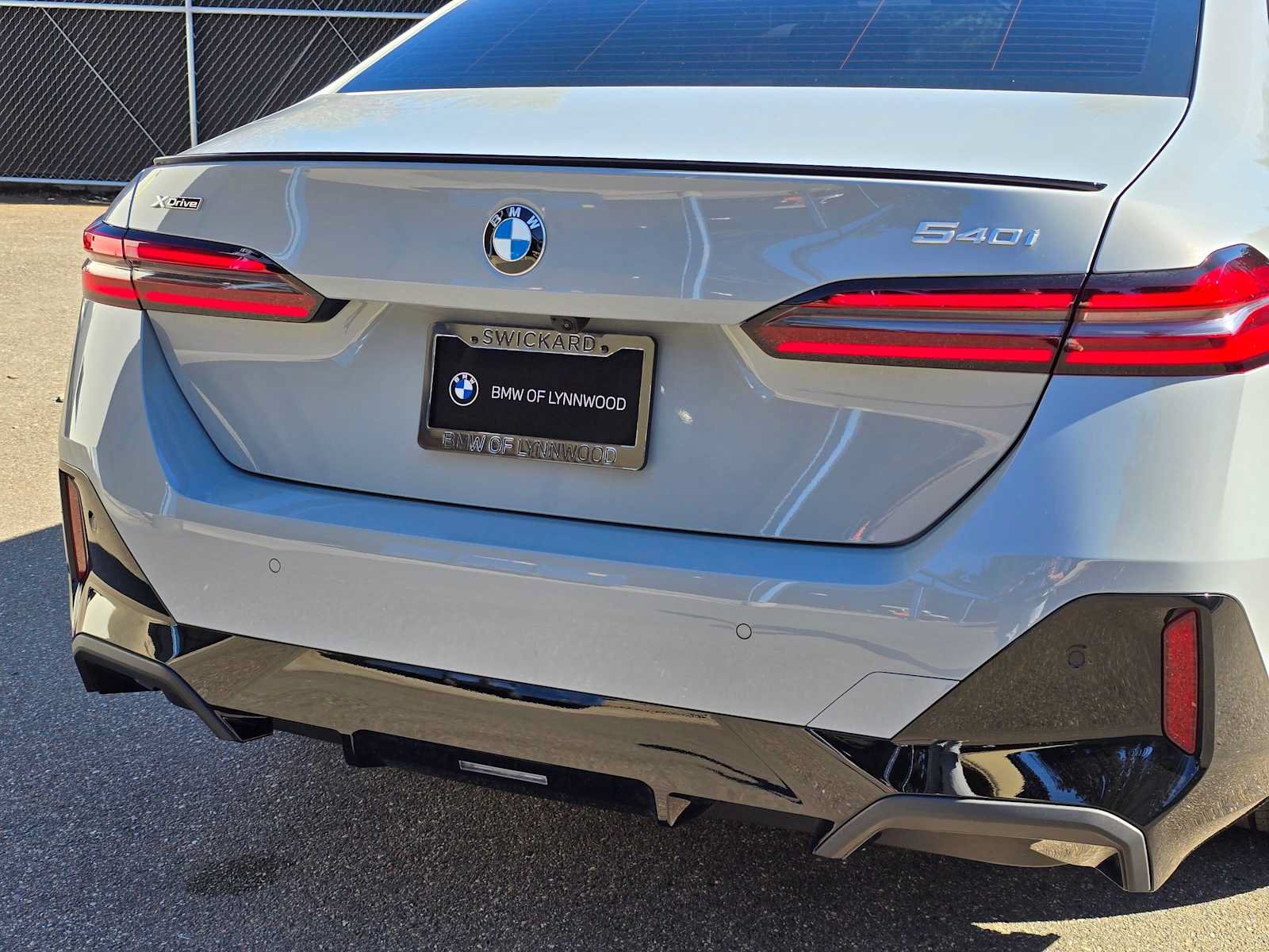 Used 2026 BMW 540i xDrive w/ Executive Package AWD/4WD image 13