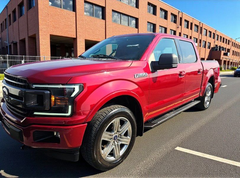 Used 2018 Ford F150 XLT w/ Equipment Group 302A Luxury image 1