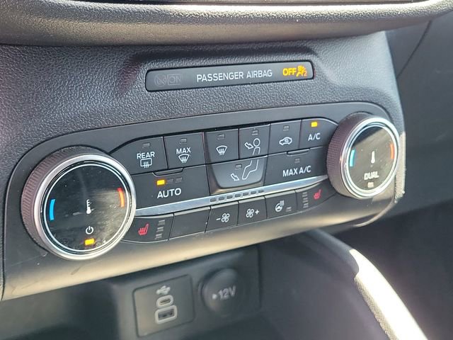 Used 2024 Ford Escape ST-Line w/ Cold Weather Package FWD image 30