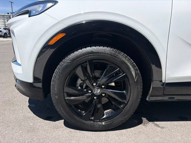 Used 2024 Buick Encore GX Sport Touring AWD/4WD image 4