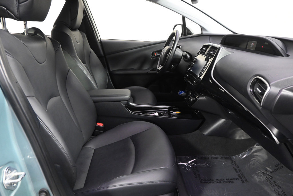 Used 2020 Toyota Prius XLE AWD/4WD image 16