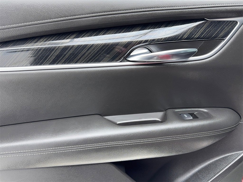 Used 2020 Cadillac XT6 Premium Luxury image 42