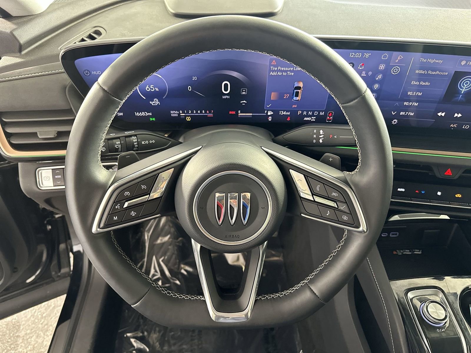 Used 2025 Buick Envision Sport Touring image 14