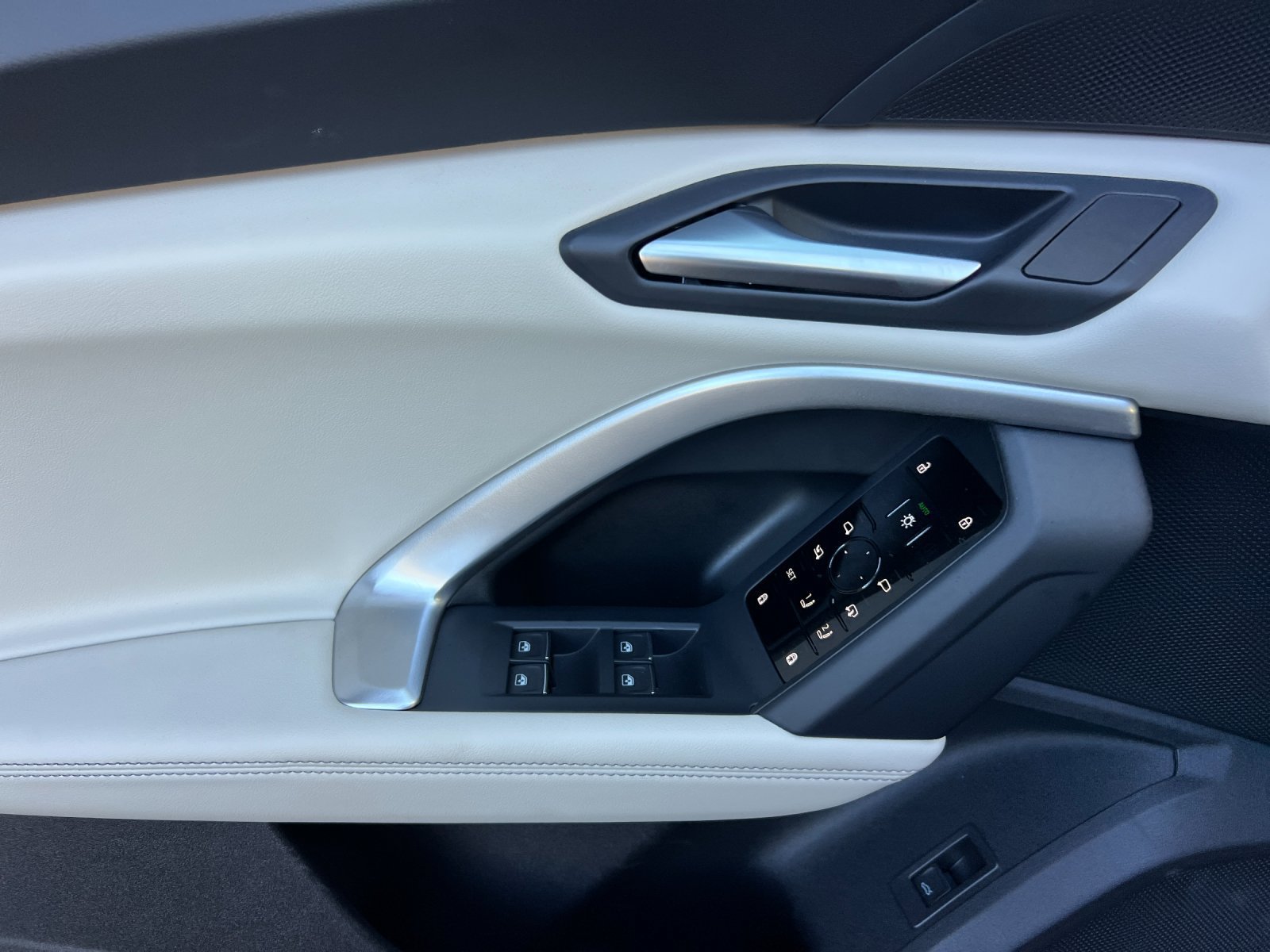 New 2026 Audi Q5 Premium AWD/4WD image 10