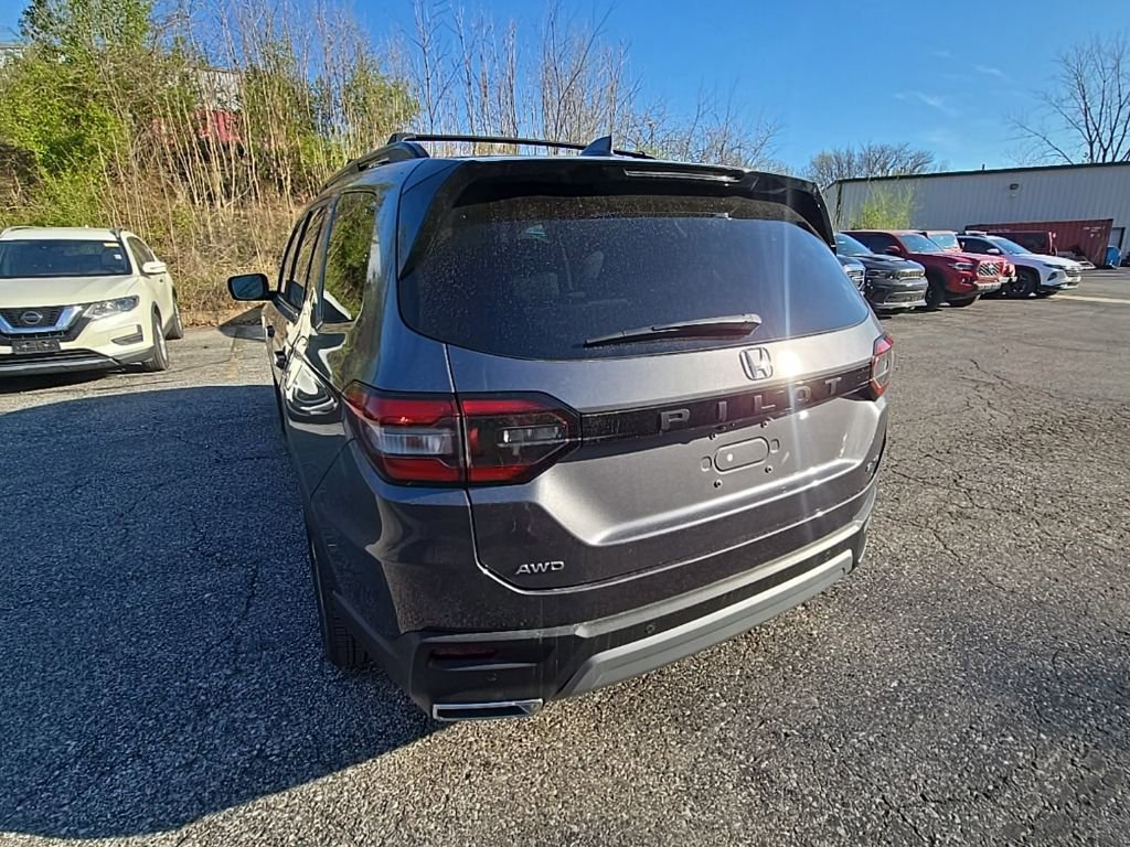 Used 2024 Honda Pilot Elite image 5