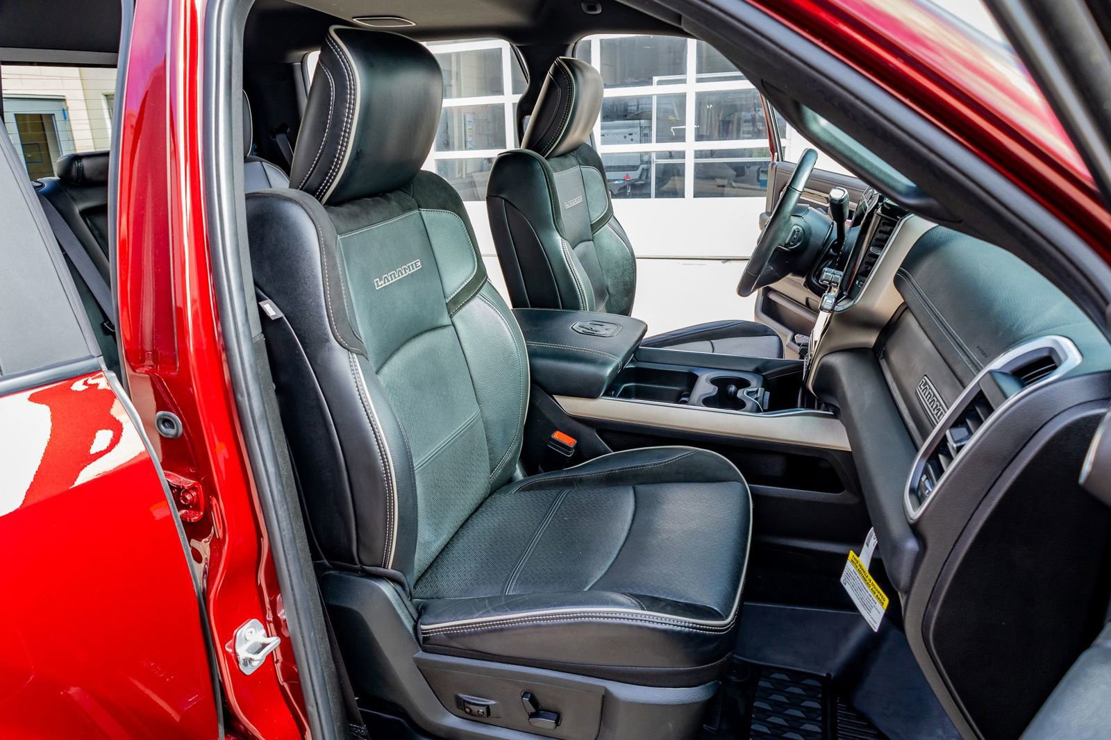 Used 2019 RAM 3500 Laramie image 30