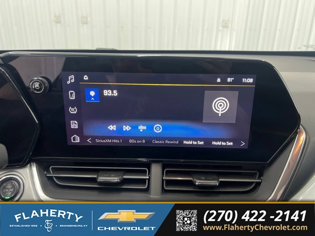 Used 2025 Chevrolet Trax LT FWD image 27
