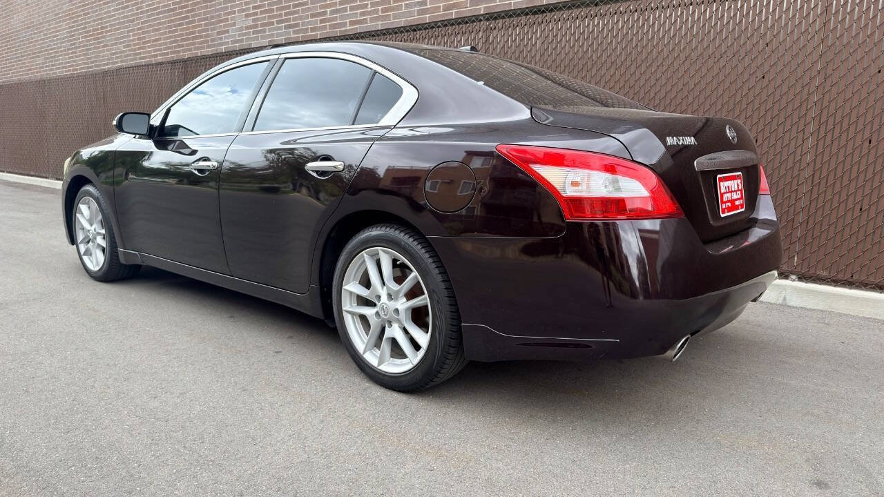 Used 2011 Nissan Maxima 3.5 SV w/ Cold Pkg FWD image 2