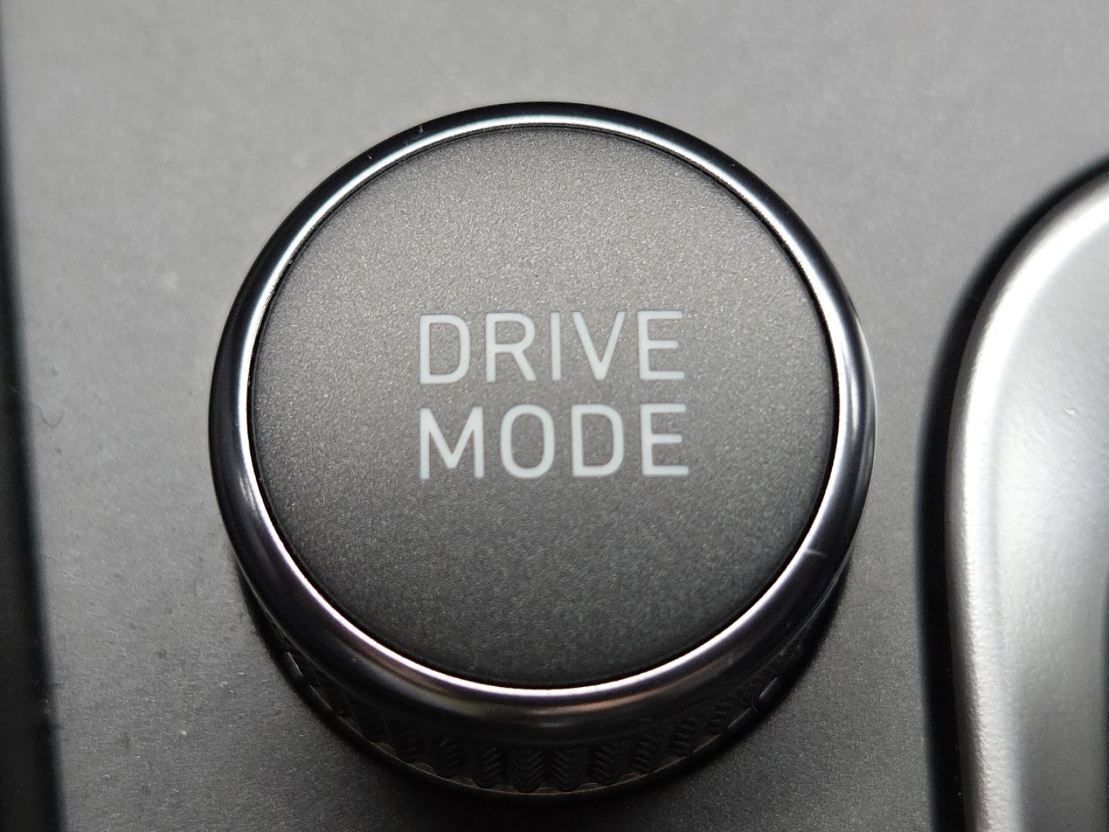 Used 2023 Hyundai Kona SEL image 7