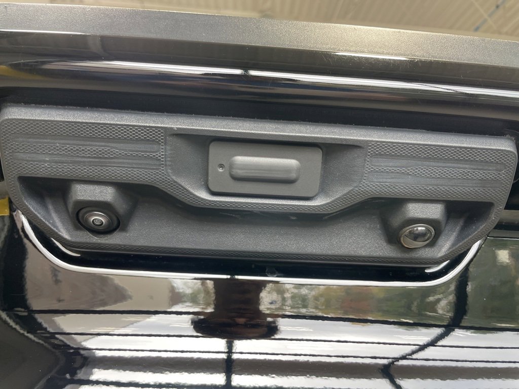 Used 2024 Chevrolet Silverado 1500 RST image 7