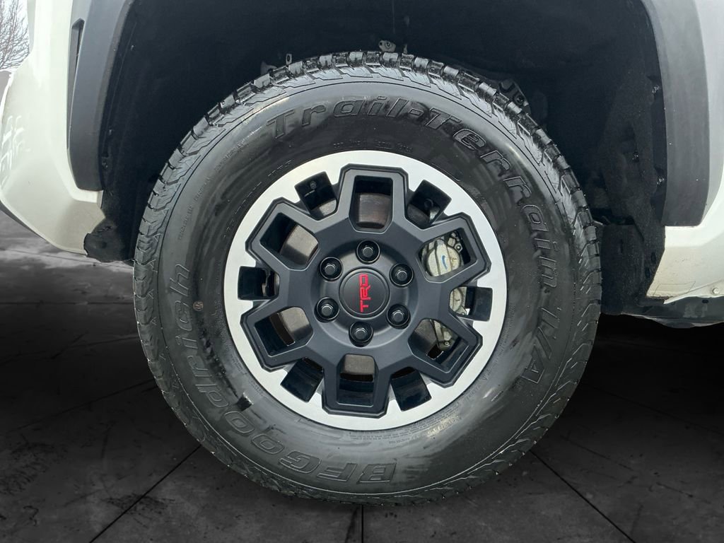 Certified 2024 Toyota Tacoma TRD Off-Road image 16
