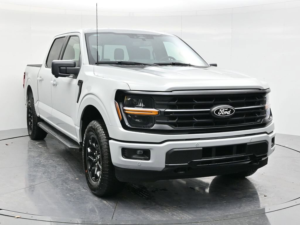 New 2026 Ford F150 XLT w/ Equipment Group 302A MID image 3