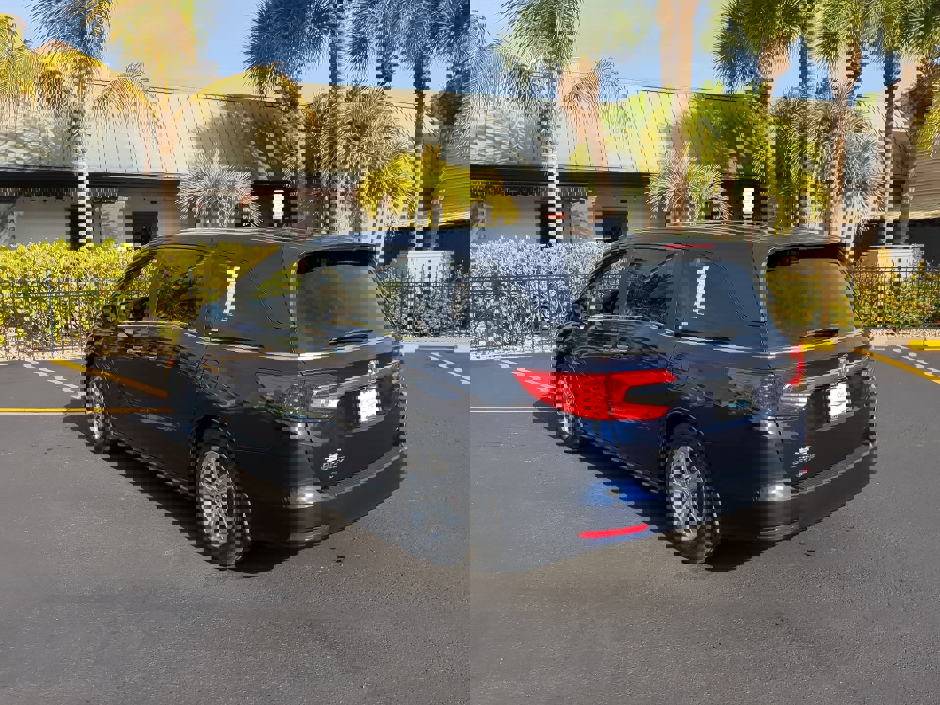 Used 2019 Honda Odyssey EX image 8