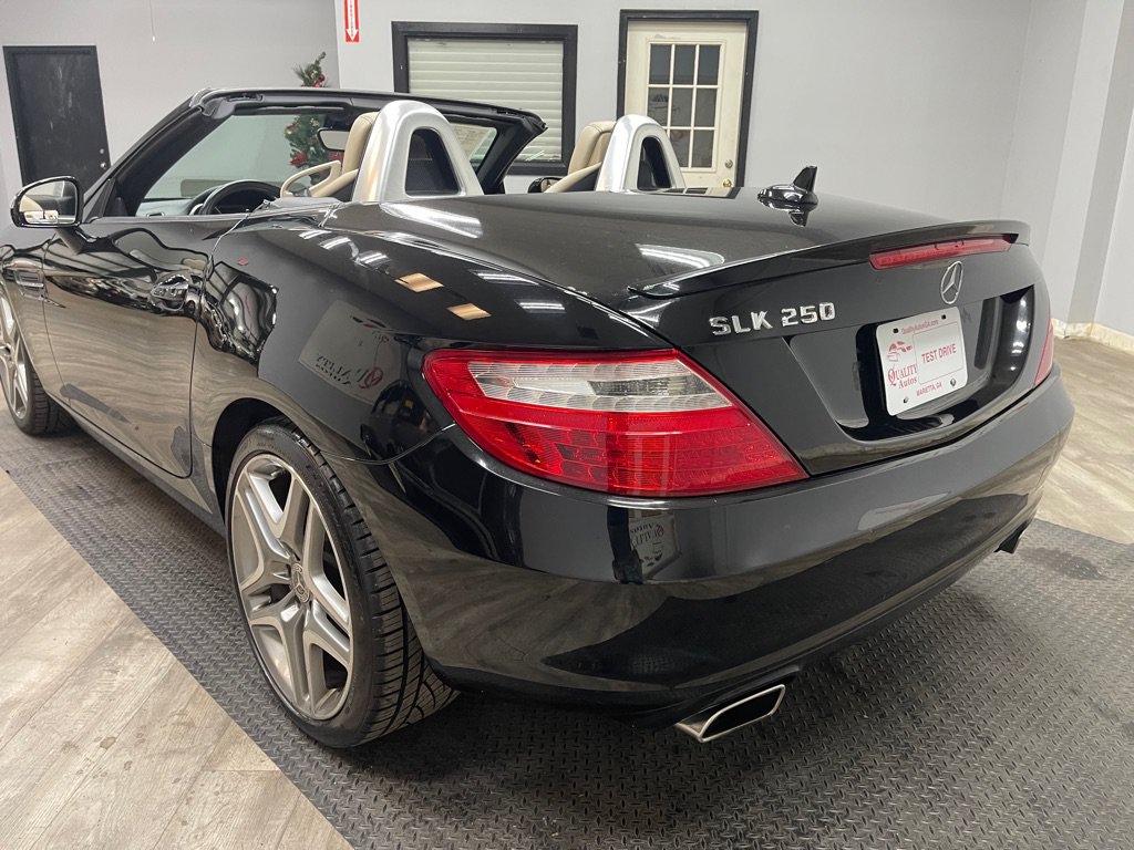 Used 2013 Mercedes-Benz SLK 250 image 10