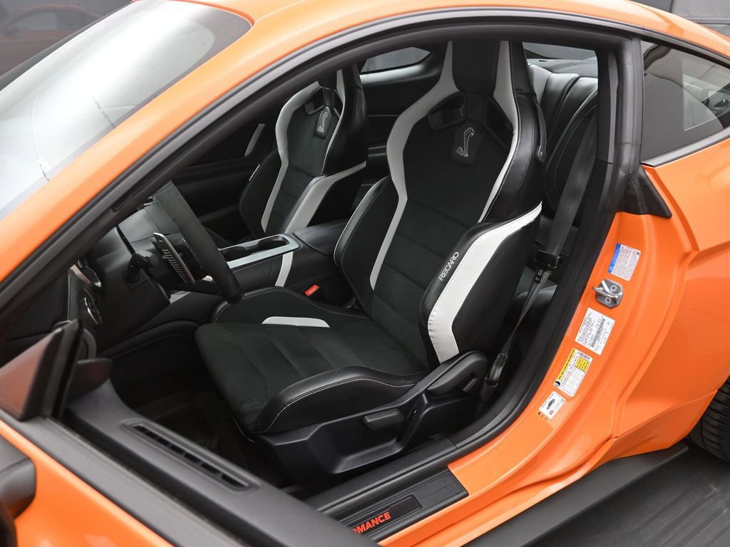 Certified 2021 Ford Mustang Shelby GT500 w/ Technology Package RWD image 9