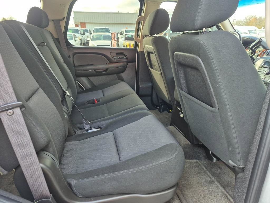 Used 2010 GMC Yukon SLE w/ Convenience Package image 21